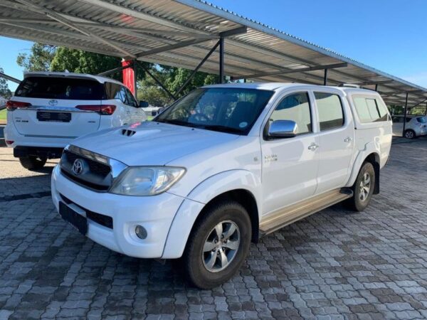2010 Toyota Hilux (Auto) - Image 3