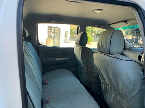 2010 Toyota Hilux (Auto) - Image 6