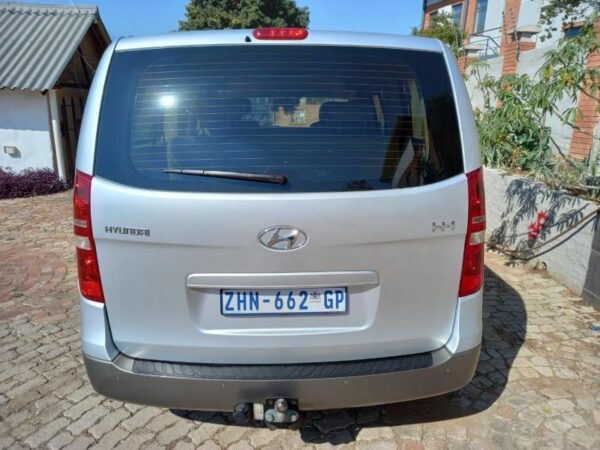 2010 Hyundai H-1 kombi - Image 3