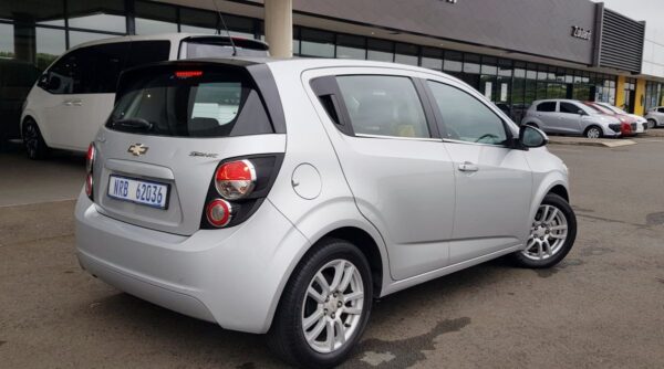 2015 Chevrolet Sonic - Image 4
