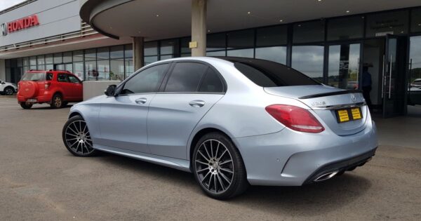 2017 Mercedes Benz C-Class - Image 4