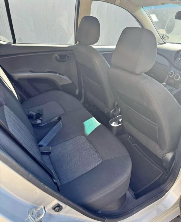2016 Hyundai i10 1.1 GLS - Image 3